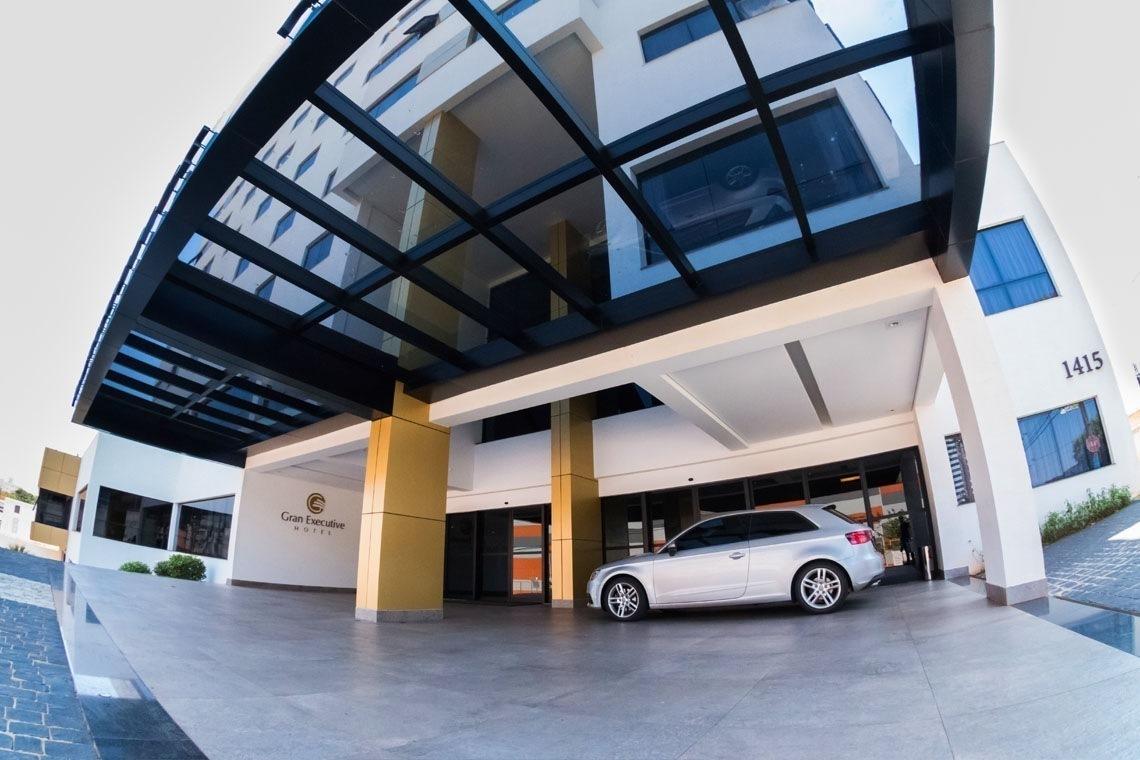 Gran Executive Hotel Uberlândia Exteriör bild